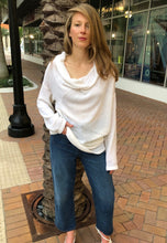 Load image into Gallery viewer, Dropped Shoulder Pullover