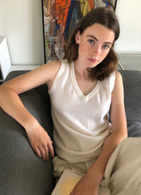 Load image into Gallery viewer, V neck shell