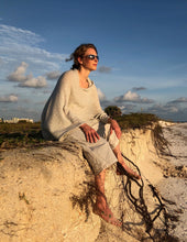 Load image into Gallery viewer, Poncho Top Silver Blend