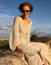 Load image into Gallery viewer, Poncho Top Silver Blend