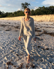 Load image into Gallery viewer, Poncho Top Silver Blend