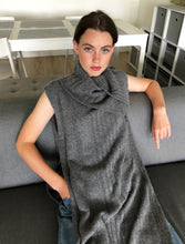 Load image into Gallery viewer, Off Side Collar Tunic