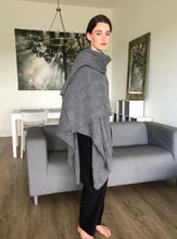 Load image into Gallery viewer, Ribbed Shawl Poncho