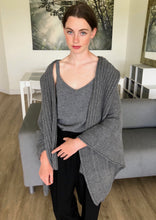 Load image into Gallery viewer, Ribbed Shawl Poncho