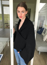 Load image into Gallery viewer, Kimono Sleeve Cross-body