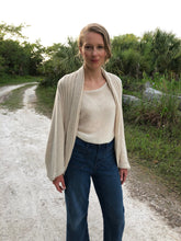 Load image into Gallery viewer, Shrug