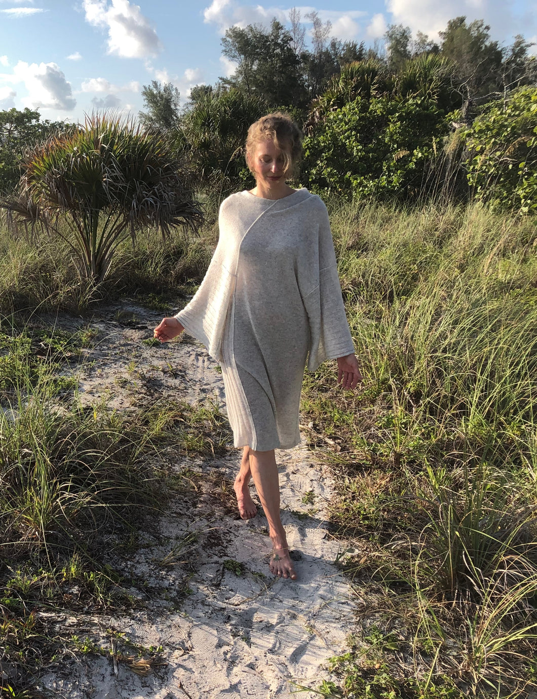 Kimono Sleeve Dress Andrea Mihalyffy Cashmere Kimono Sleeve Dress Andrea Mihalyffy Cashmere